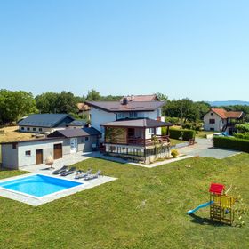 Vendégház Popovača - CCC999