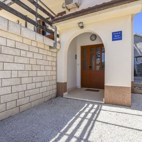 Apartments MARENI Razanj