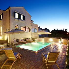 Apartments Paula Sutivan