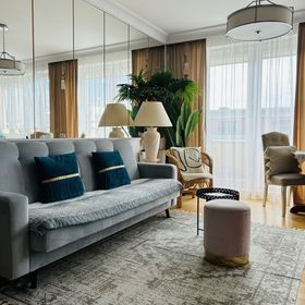 Unigue beige & gold apartment Kołobrzeg 