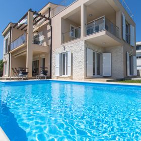 Apartments Pavlović Vodice