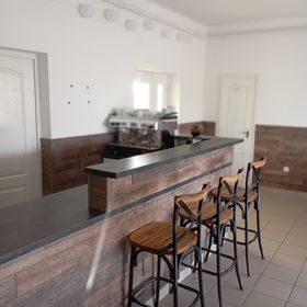 Vadászház Kávézó és Szálláshely Mezőtúr