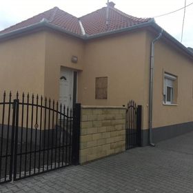 Zsike Vendégház Tolna