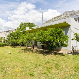 House Turtle garden Omis