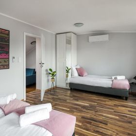 Corner House Residence