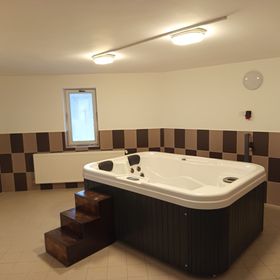 Orosz Major Vendégház Parasznya