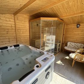 Potecz Apartmanház Balatonfenyves