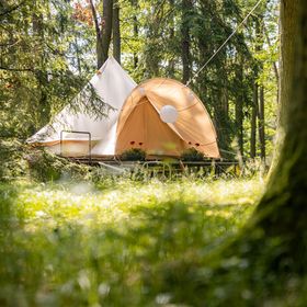 Glamping Černická obora Sudoměřice u Bechyně