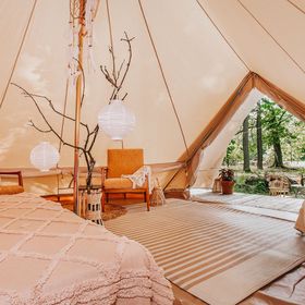 Glamping Černická obora Sudoměřice u Bechyně