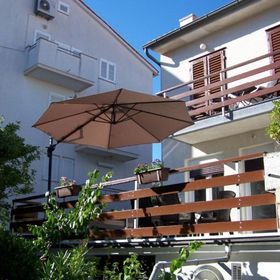 Apartments Maja Novalja