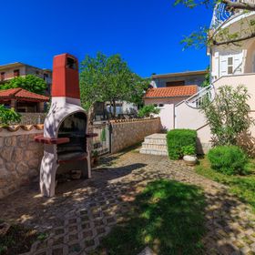 Apartments Villa Mala Povile