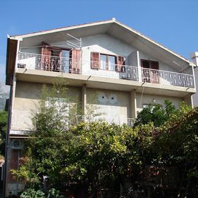 Apartments Nik Gradac