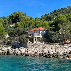 Halászkunyhó Nyaraláshoz A Tenger Mellett Öböl Medvidina, Hvar - 23709 Medvidina