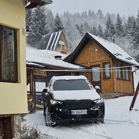 Casa Undeva la Moșie Podu Dâmboviţei