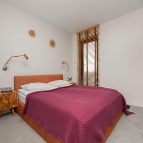 Solec 18 | Klimatyzowane Studio | Parking | Biurko Warszawa