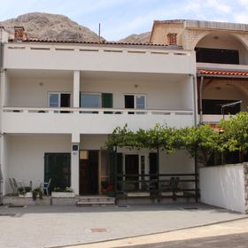 Mostak Apartments Baška