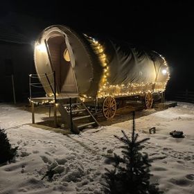 White Spring Glamping Câmpulung Moldovenesc