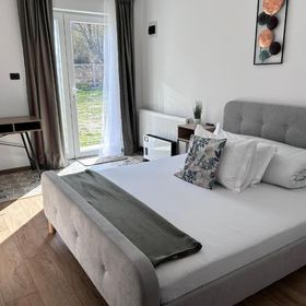 Casa Irinei Poiana Mărului