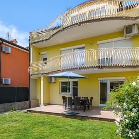 Apartmani Veronika Zambratija