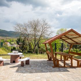 Mátravölgy Apartmanház Pásztó