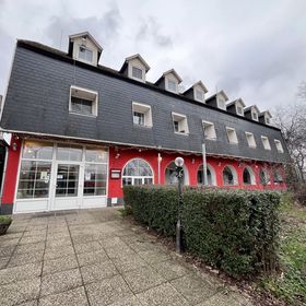 M1 Laczházy Hotel Mocsa