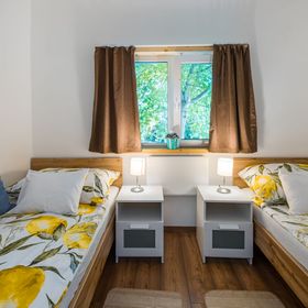 Nevenincs NYARALÓ Balatonfüred