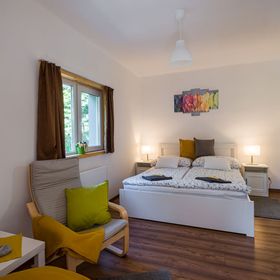 Nevenincs NYARALÓ Balatonfüred