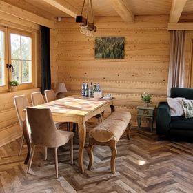 Dom z bala Jodełka - Górskie Przysiółki w Koniakowie 