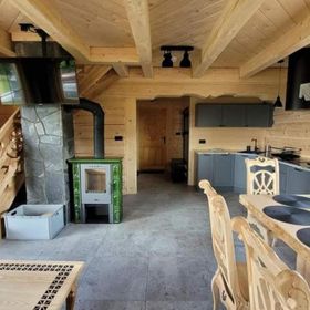 Dom z bala GÓRALSKI LOFT - Górskie Przysiółki w Koniakowie