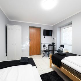 Hostel S35