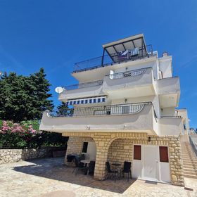 Apartments BELAN Novalja