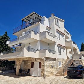 Apartments BELAN Novalja