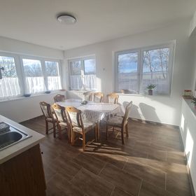 Gyöngyi Vendégház Jászszentlászló