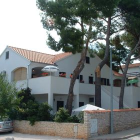 Apartments Dinka Mirca