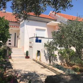 Apartments Ružica Lukoran