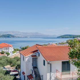 Apartments Deepwater Slatine