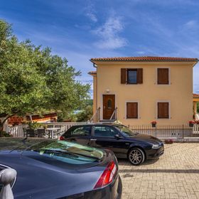 Apartments Baran Čižići