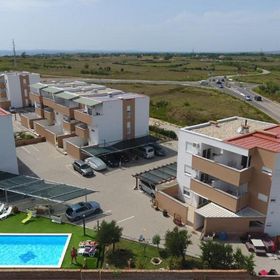 Apartments Village Nin