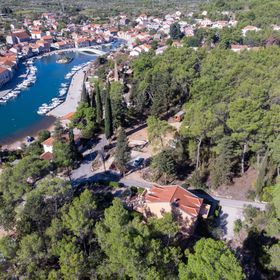 Apartment Perka Vrboska