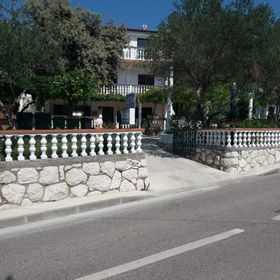 Apartments MILAN Lopar