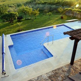 Apartments Natalia s bazenom Fuškulin