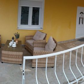 Sunny Apartment Gornji Karin