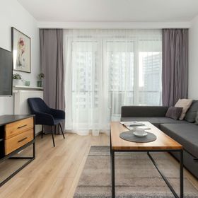 Obrońców Wybrzeża 3D | Jasny Apartament | Parking Gdańsk