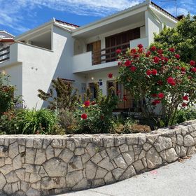 House Katy Peracko blato