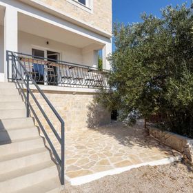 House Srića Sv. Filip i Jakov