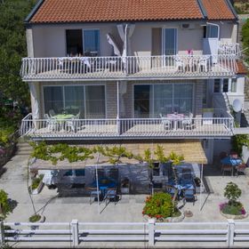 Apartments Lendić Podgora