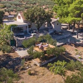 Ház Családok Részére Elszigetelt Helyen Öböl Ducac, Brac - 14312 Dučac