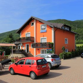 Apartmanok és Szobák Parkolóhellyel Vranovača, Plitvice - 17428 Vranovača