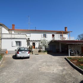 Apartmanok Parkolóhellyel Nenadici, Krk - 19373 Nenadići