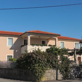 Apartmanok Parkolóhellyel Gabonjin, Krk - 20351 Gabonjin